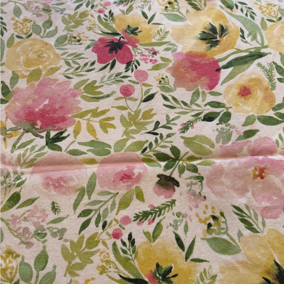 Floral Patterned Fabric - Picture 3 of 4